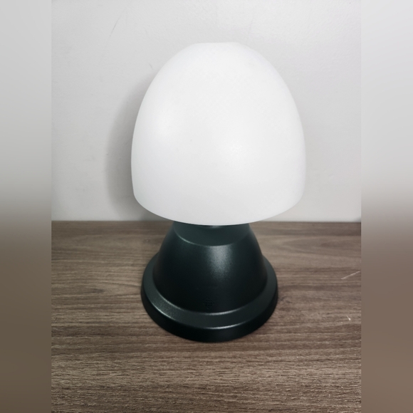 Vintage 1999 12” Coleman Deluxe Camping Table Lantern Clock & Alarm 5372-700 - Picture 5 of 10